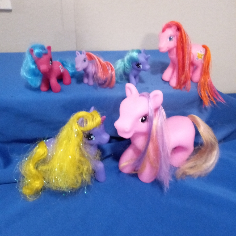 Vintage my little ponies. In good condition